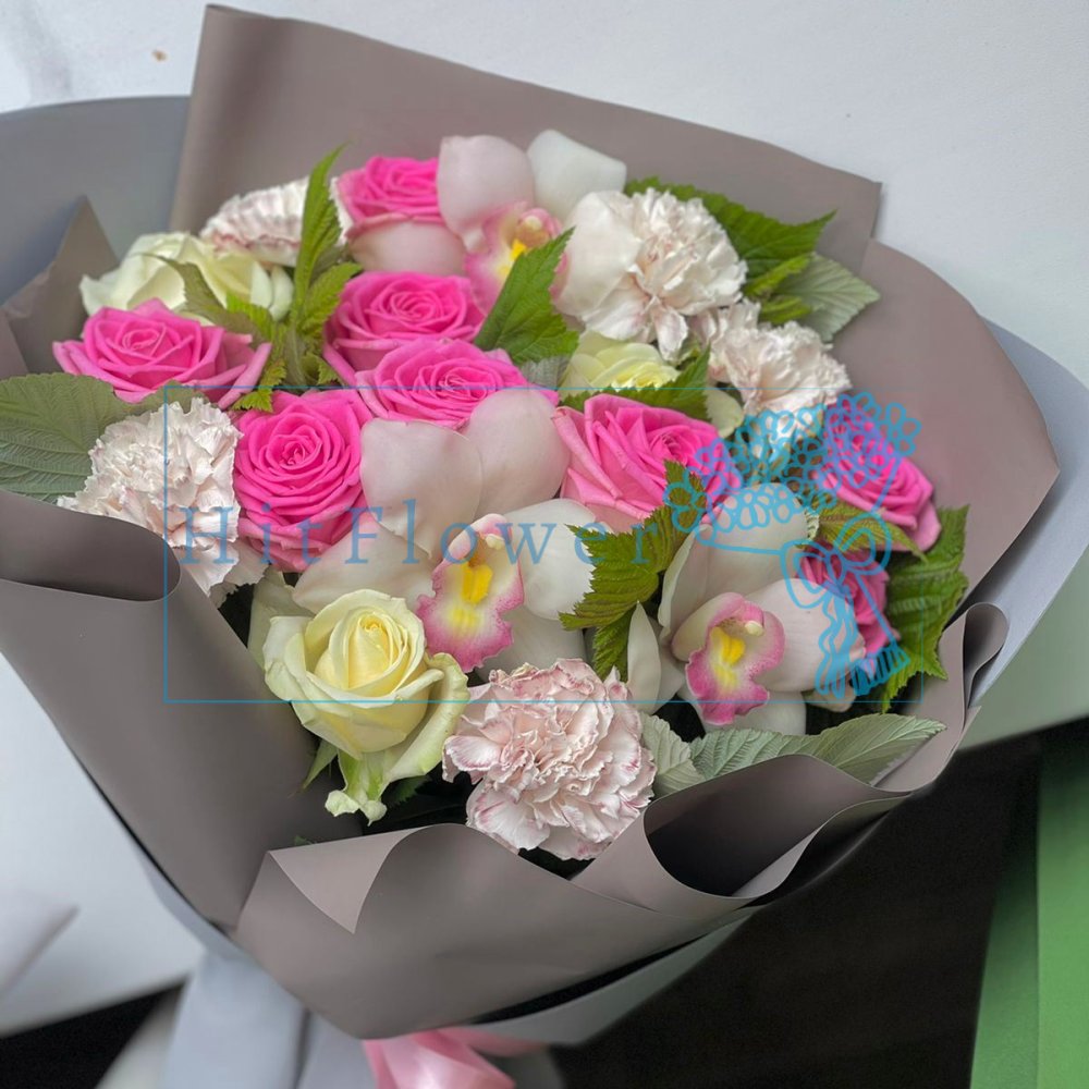 Букет цветов из: Розы, Орхидеи и Гвоздики